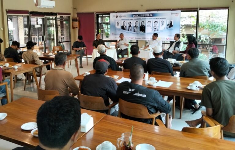Diskusi Publik BENTANG dan DMM: Pasar Tradisional Harus Bertahan di Tengah Ekspansi Ritel Modern