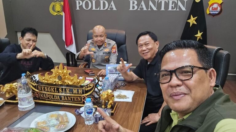 Silaturahmi Dua Jenderal Polisi, Napak Tilas Kehangatan dan Pengabdian di Polda Banten