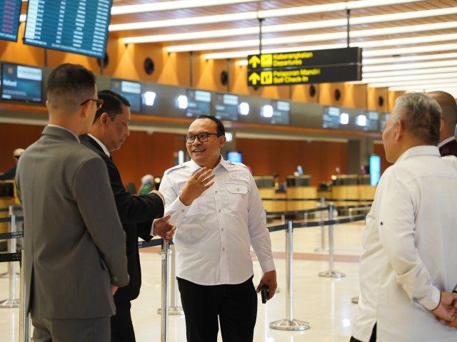 Penerbangan Terdampak Abu Vulkanik, Ombudsman RI Pantau Layanan Penumpang di Bandara