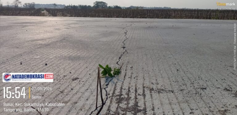 Baru Sebulan Dicor, Jalan Beton Rp978 Juta di Sukamulya Retak Memanjang, Diduga Pengawasan Dinas Terkait Lemah