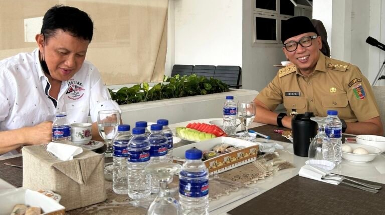 Pertemuan Penuh Keakraban: Pangeran Edward Syah Pernong bersama Gubernur Lampung ‘Lampung Maju dan Sejahtera’